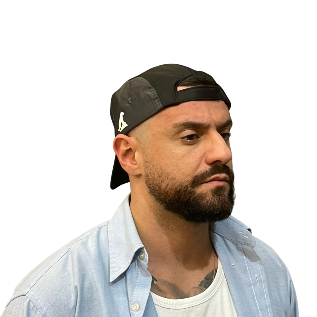 BONÉ FIVE PANEL COM ABA CURVA — BANDEIRINHA BRASIL