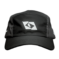 BONÉ FIVE PANEL COM ABA CURVA — BANDEIRINHA BRASIL